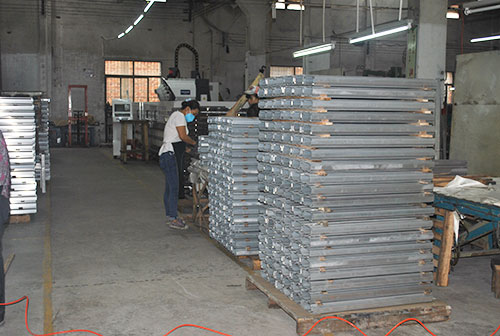 世峻弘茂生產(chǎn)基地12 世峻弘茂生產(chǎn)基地12