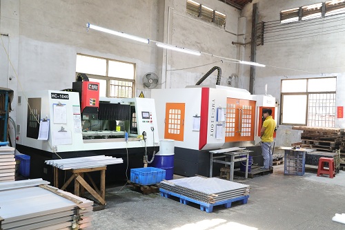 世峻弘茂生產(chǎn)基地16 世峻弘茂生產(chǎn)基地16