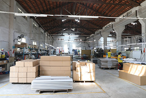 世峻弘茂生產(chǎn)基地20 世峻弘茂生產(chǎn)基地20