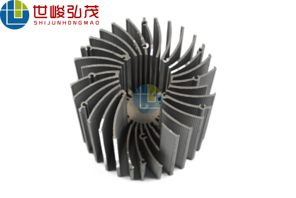 太陽(yáng)花散熱器深加工鋁型材-4 太陽(yáng)花散熱器深加工鋁型材-4