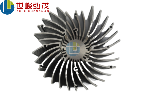 太陽花散熱器深加工鋁型材-4 太陽花散熱器深加工鋁型材-4