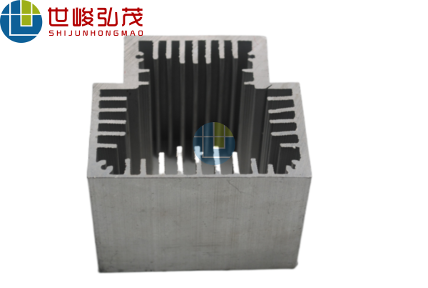電子散熱器鋁型材-3 電子散熱器鋁型材-3
